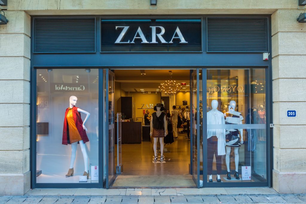 Proper storefront signage - Zara Example